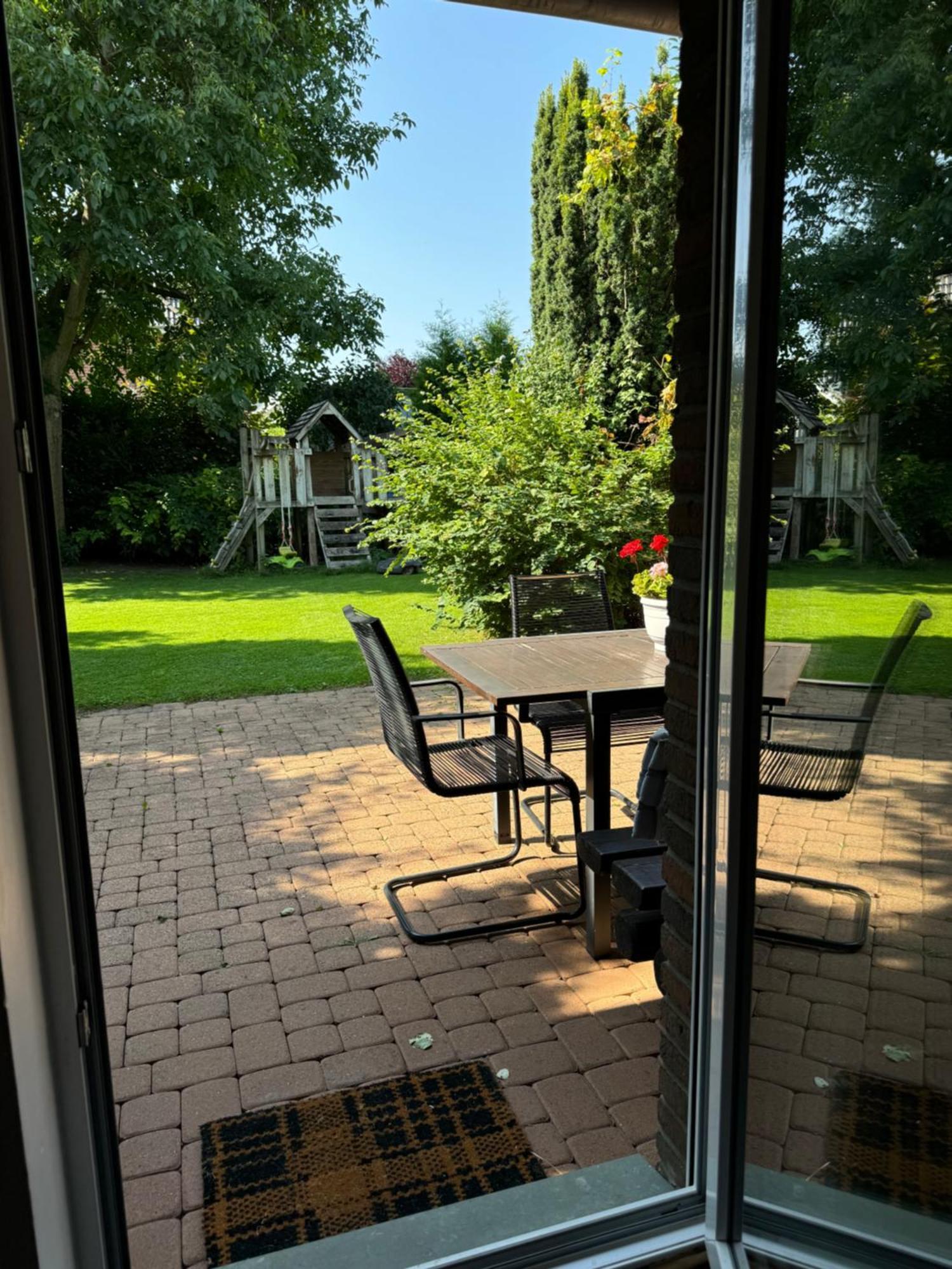 Modern House Gehrden Auf 2 Etagen, Nice Garten, Barbecue, Contactless Check-In, Free Parking Buitenkant foto