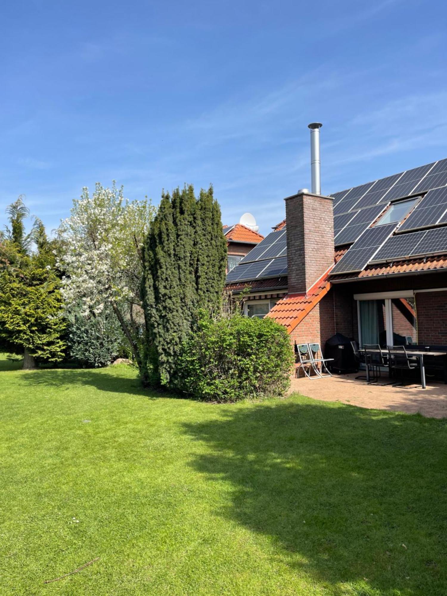 Modern House Gehrden Auf 2 Etagen, Nice Garten, Barbecue, Contactless Check-In, Free Parking Buitenkant foto
